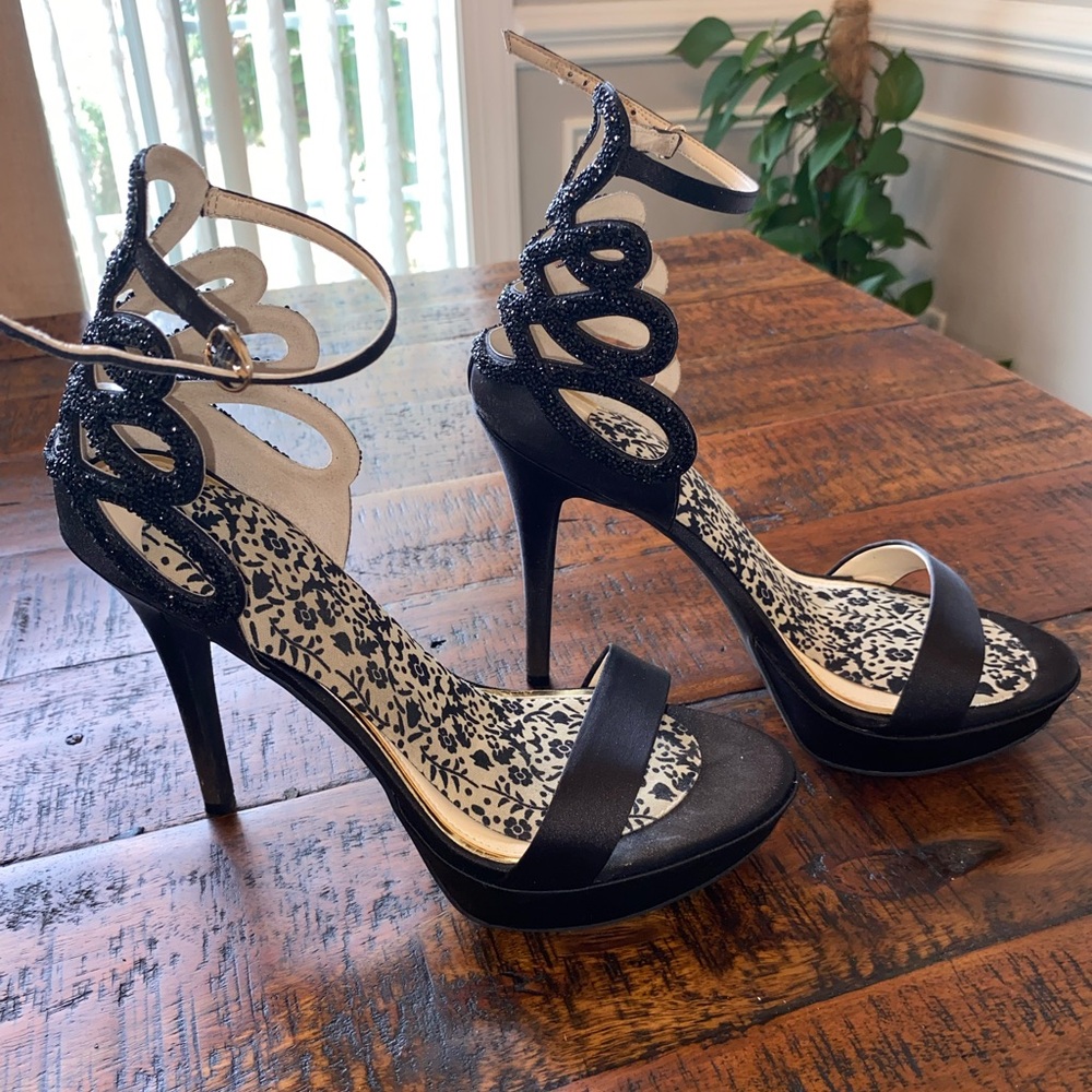 Jessica Simpson Black Spiral Strap Heels